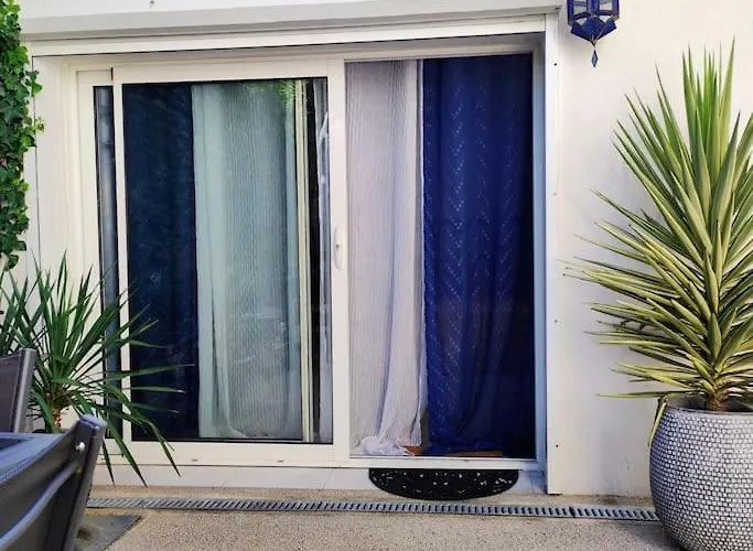 Studio Independant Dans Villa, Parking Gratuit.